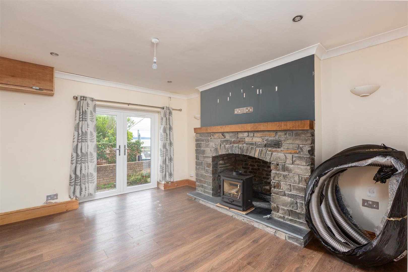 Myrtle Hill, Llanelli, SA15 4BH